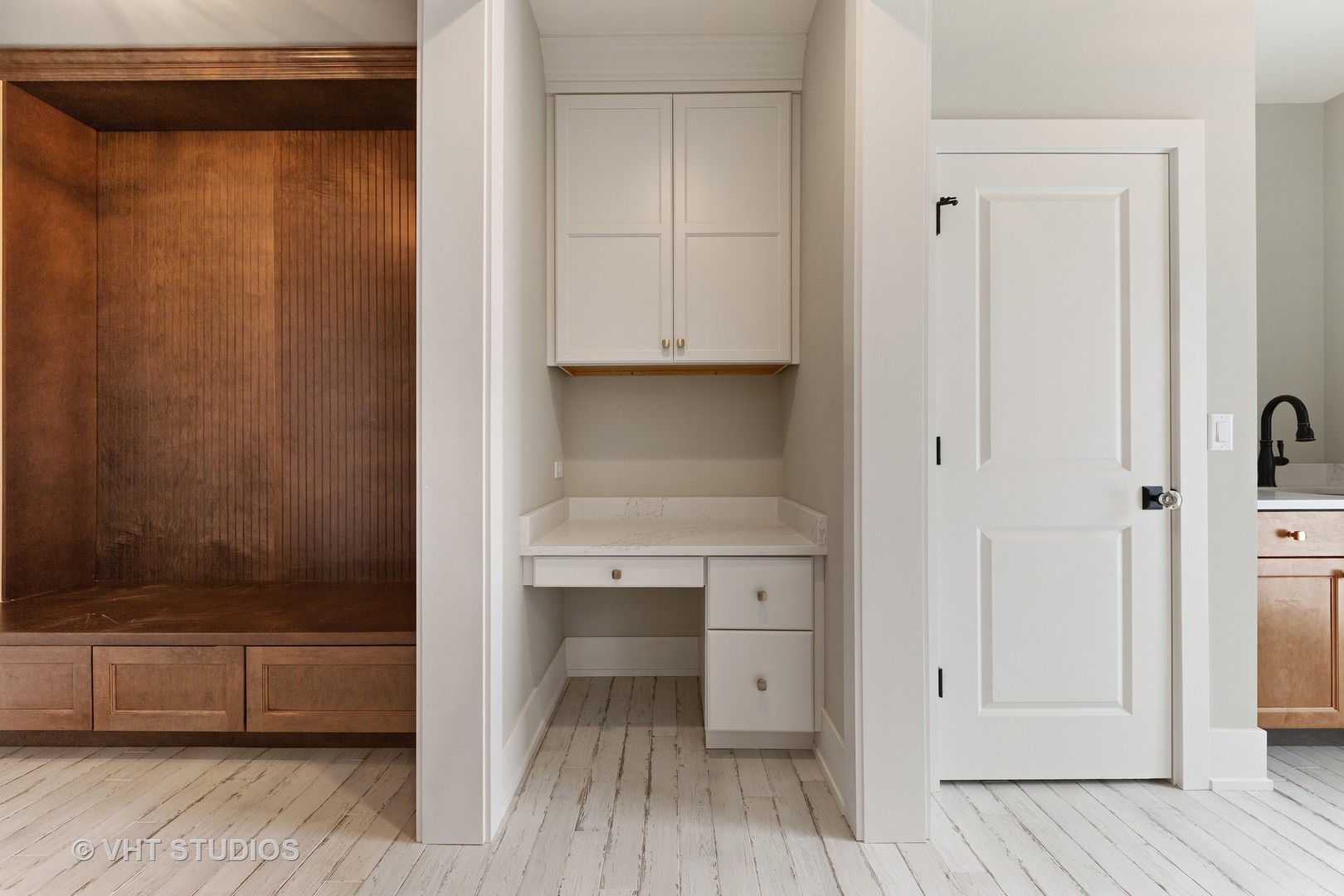 469 South Sunnyside Avenue Elmhurst, IL 60126 - Photo 17 of 37 a view of room with wooden floor and cabinet