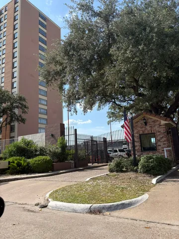 $85,000 | 7510 Hornwood Drive, Unit 1207, Houston, TX 77036