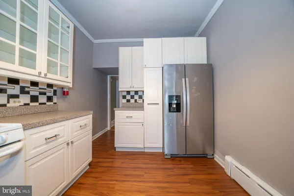 $2,800 | 709 East 20th Street, Chester, PA 19013
