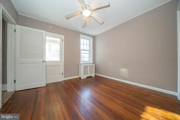 $2,800 | 709 East 20th Street, Chester, PA 19013
