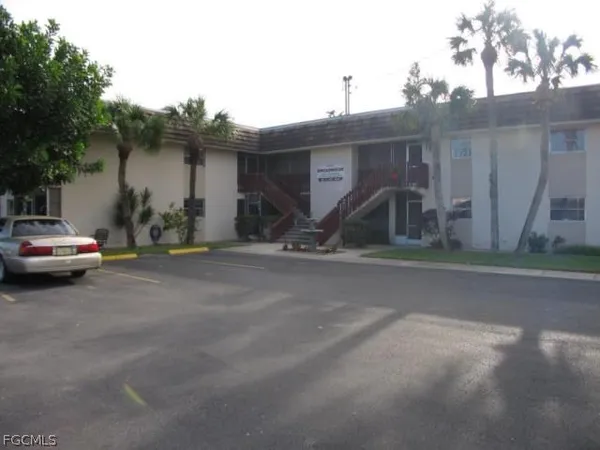 $77,000 | 198 Joel Boulevard, Unit 2, Lehigh Acres, FL 33936