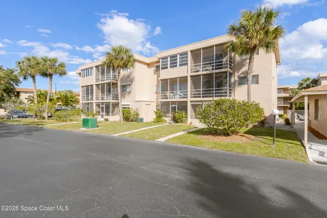 $120,000 | 3150 North Harbor City Boulevard, Unit 325, Melbourne, FL 32935
