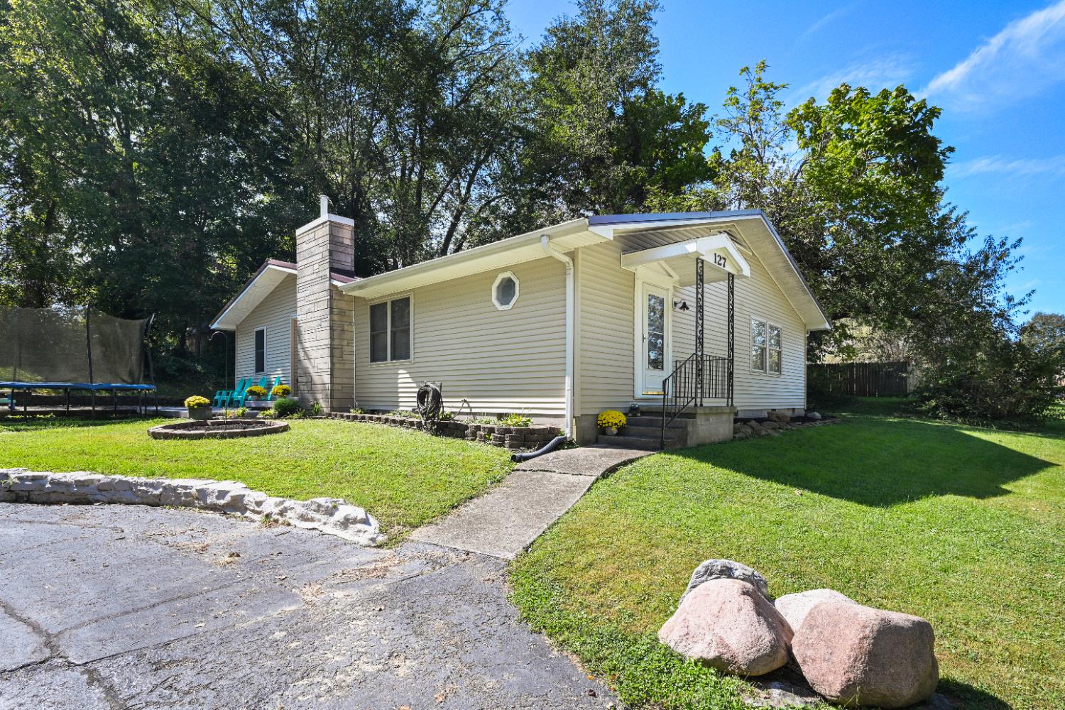 127 East Crowe Street Hanover, IN 47243 - Photo 1 of 35 Gallery Image 1
