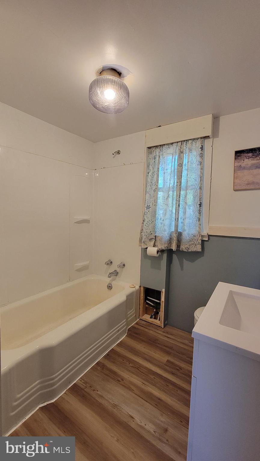 8958 Tomstown Road Waynesboro, PA 17268 - Photo 17 of 19 Bathroom