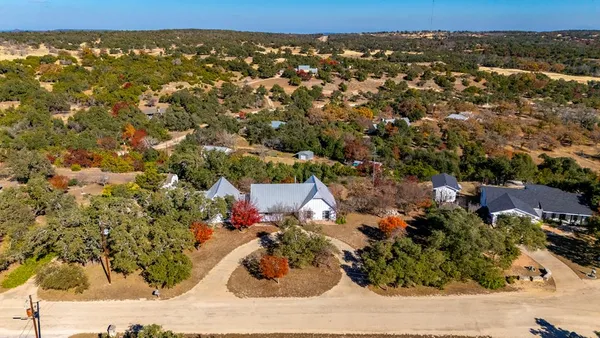 $868,200 | 783 Country Creek Lane, Fredericksburg, TX 78624