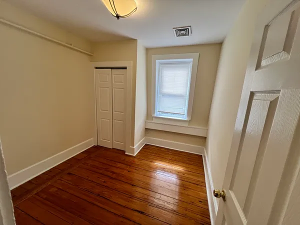 $2,900 | 10 Centennial Place, Unit 2, Framingham, MA 01701