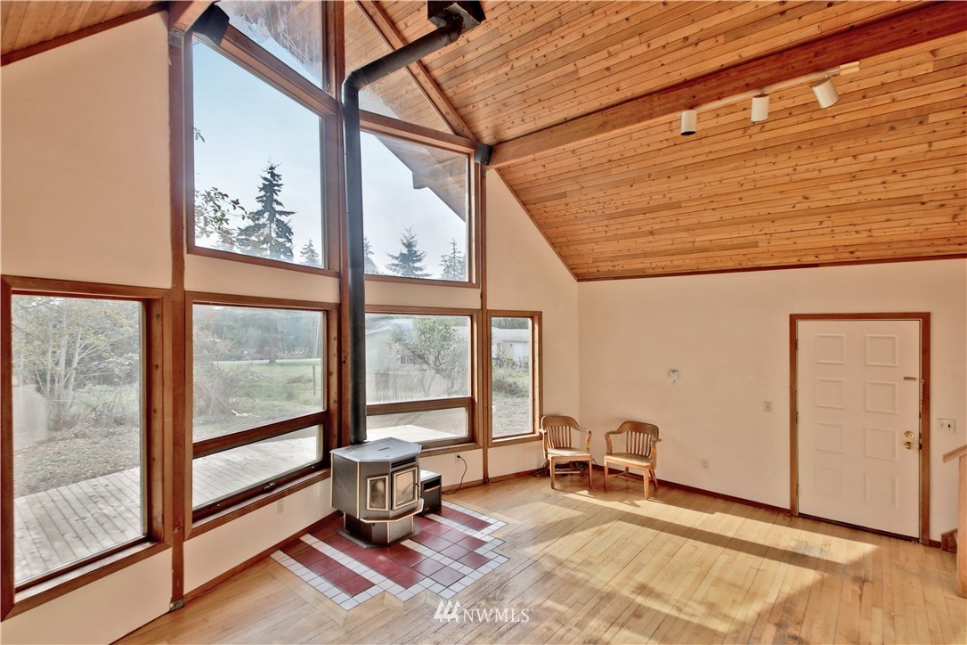 5271 Bounty Loop Freeland, WA 98249 - Photo 2 of 21 Gallery Image 2