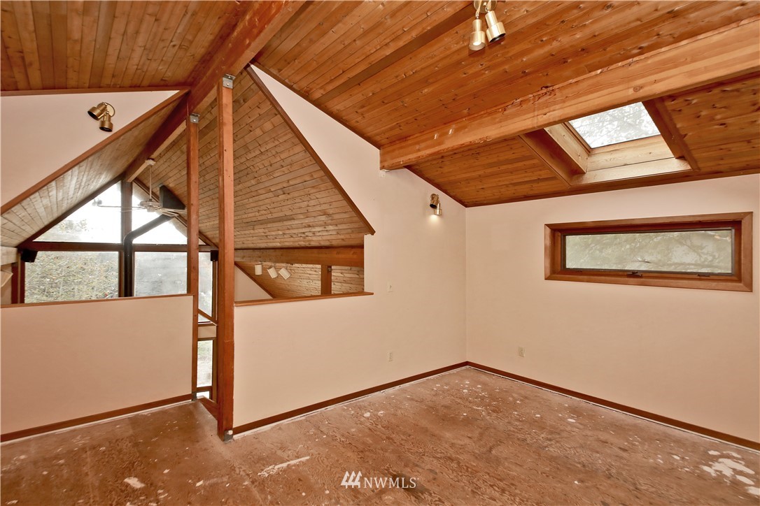 5271 Bounty Loop Freeland, WA 98249 - Photo 12 of 21 Gallery Image 12