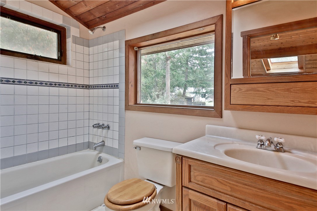 5271 Bounty Loop Freeland, WA 98249 - Photo 15 of 21 Gallery Image 15