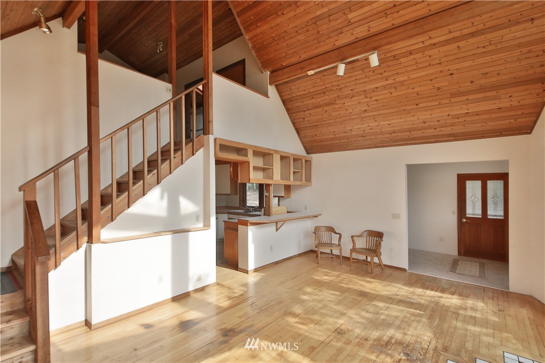 5271 Bounty Loop Freeland, WA 98249 - Photo 3 of 21 Gallery Image 3