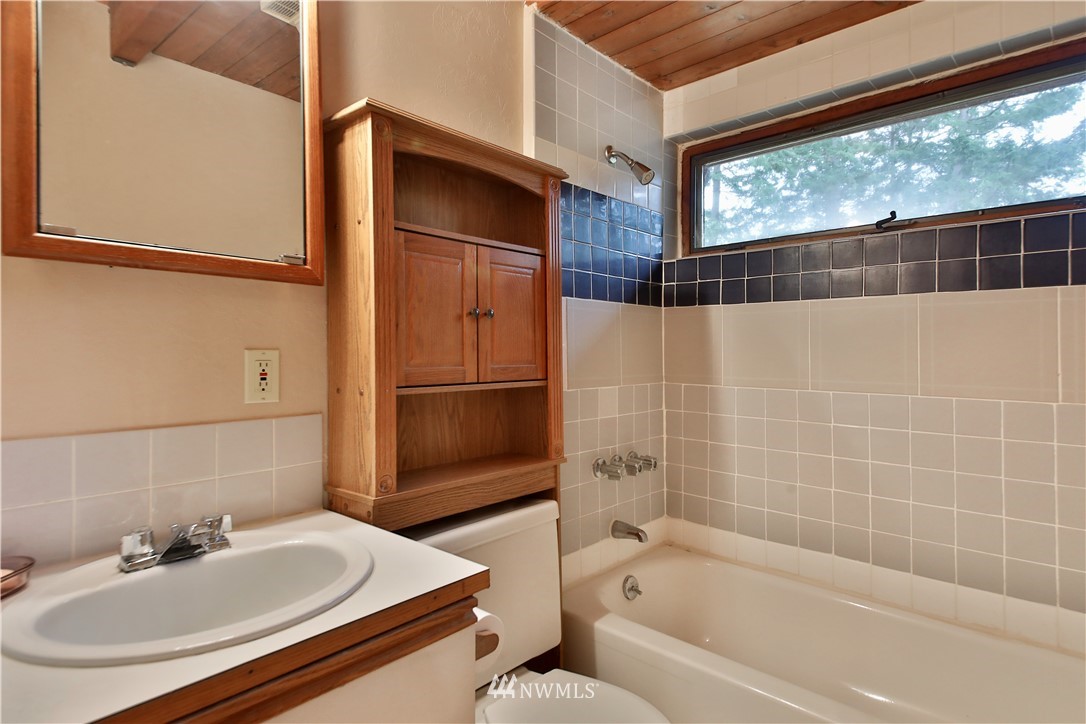 5271 Bounty Loop Freeland, WA 98249 - Photo 9 of 21 Gallery Image 9