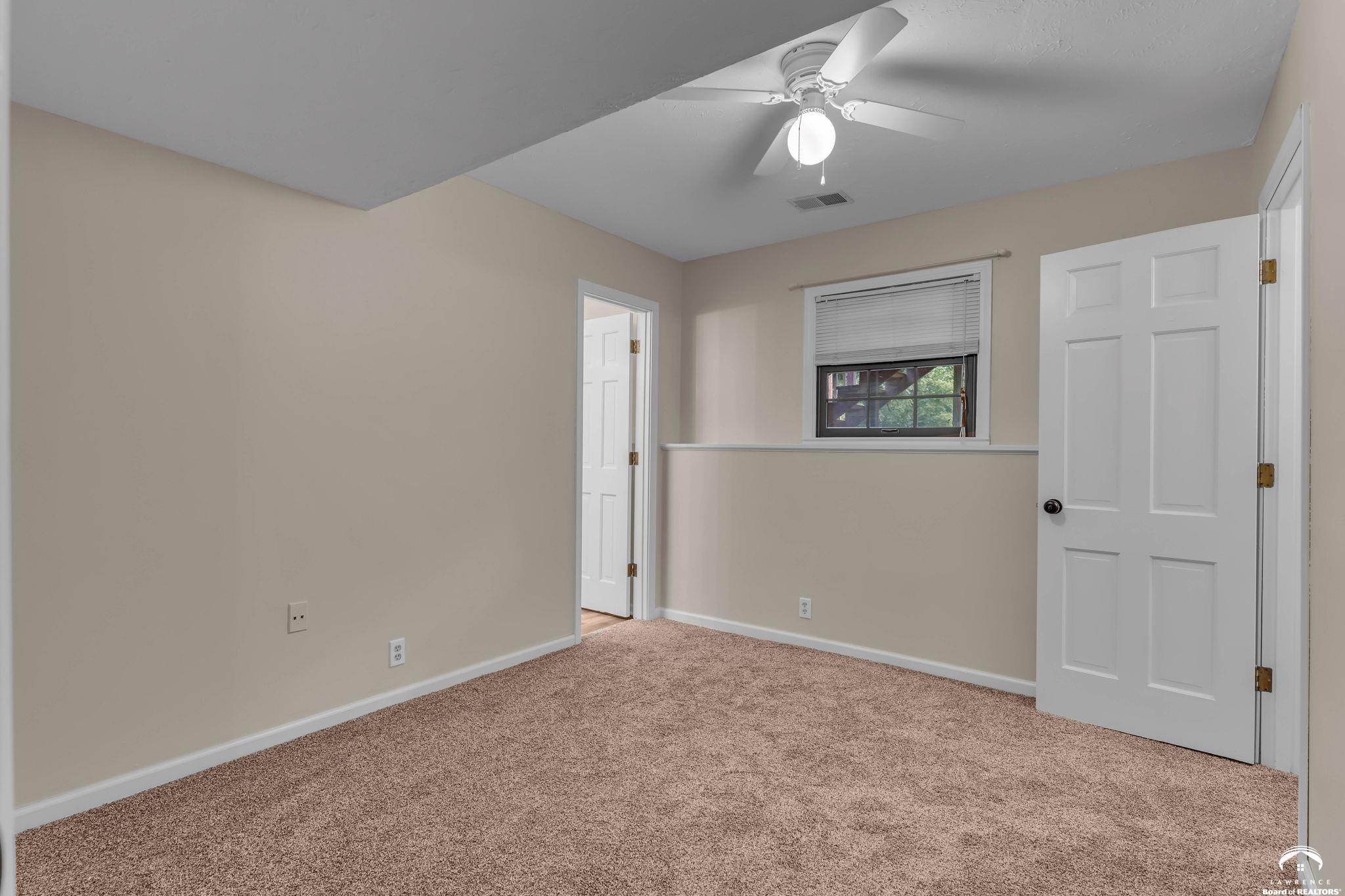 2122 Marvonne Road Lawrence, KS 66047 - Photo 33 of 45