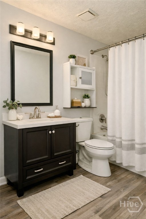 208 Westminister Road Savannah, GA 31419 - Photo 16 of 34 VIRTUALLY ENHANCED
GUEST BATHROOM