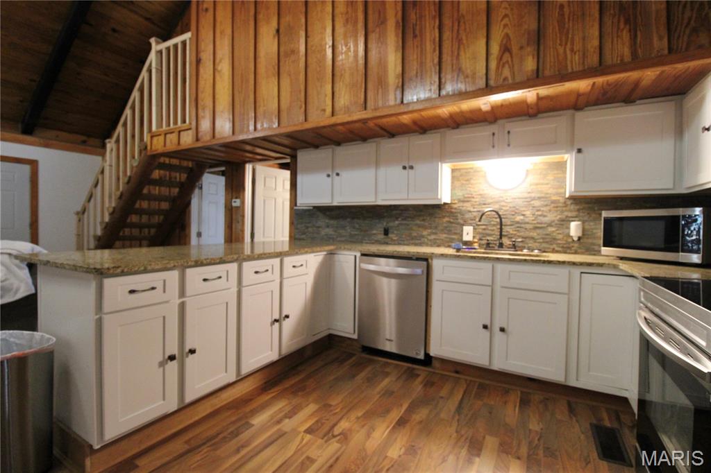 1706 County Road 622 Fisk, MO 63940 - Photo 7 of 41