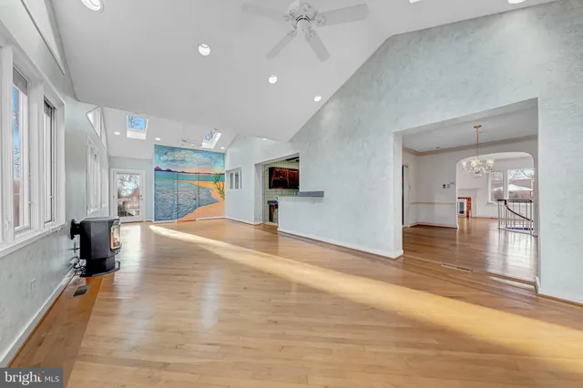 $1,290,000 | 4900 Yorktown Boulevard, Arlington, VA 22207