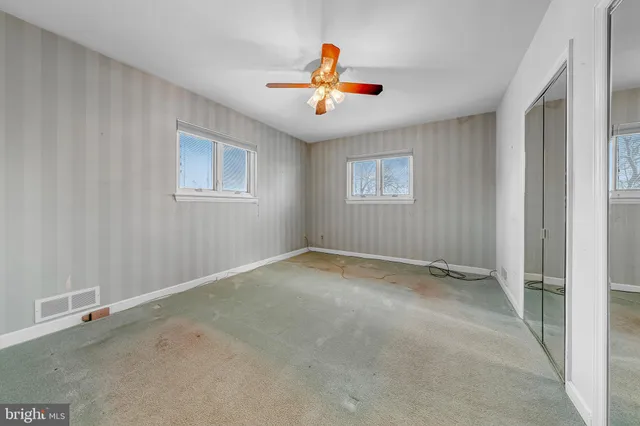 $1,290,000 | 4900 Yorktown Boulevard, Arlington, VA 22207