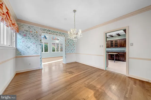 $1,290,000 | 4900 Yorktown Boulevard, Arlington, VA 22207