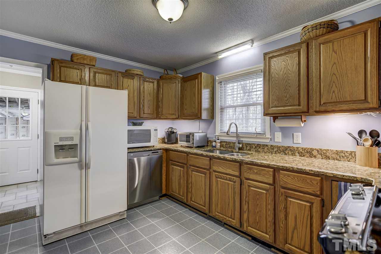 12285 Covered Bridge Road Zebulon, NC 27597 - Photo 8 of 19 Gallery Image 8