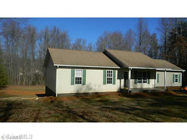 7004 Tree Hollow Road Thomasville, NC 27360 - Photo 1 of 16 Exterior Front.