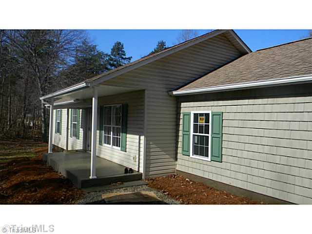 7004 Tree Hollow Road Thomasville, NC 27360 - Photo 2 of 16 Exterior Front.