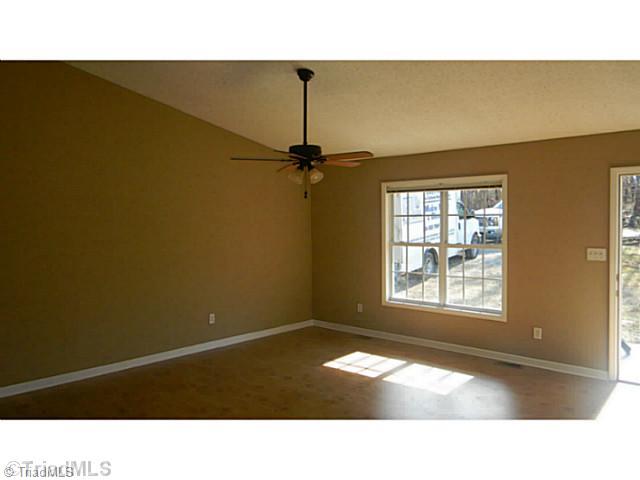 7004 Tree Hollow Road Thomasville, NC 27360 - Photo 6 of 16 Living Room. Large spacious area for great family time