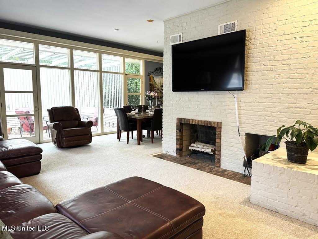 102 Dana Road Natchez, MS 39120 - Photo 11 of 64 20230599_11