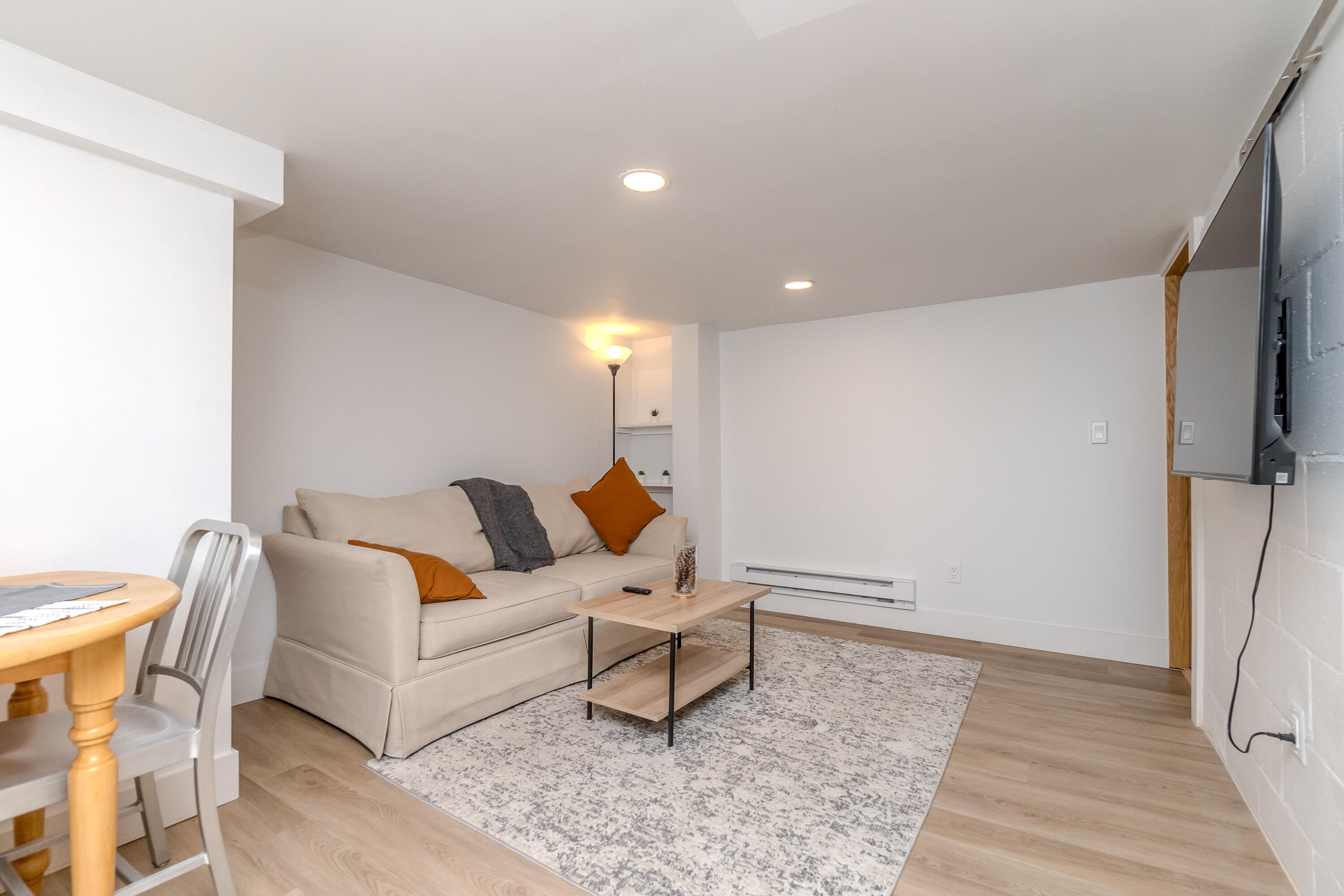 1319 West Textile Road, Unit 2 Ann Arbor, MI 48108 - Photo 16 of 27 00__25