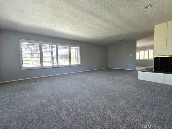 $3,700 | 639 Alta Loma Drive, Redlands, CA 92373