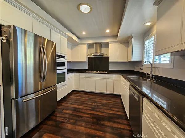 $3,700 | 639 Alta Loma Drive, Redlands, CA 92373