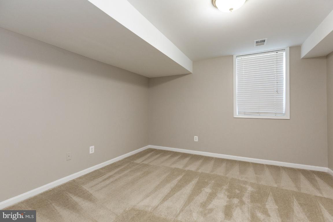 8554 Yoder Street Manassas, VA 20110 - Photo 44 of 55 Gallery Image 44