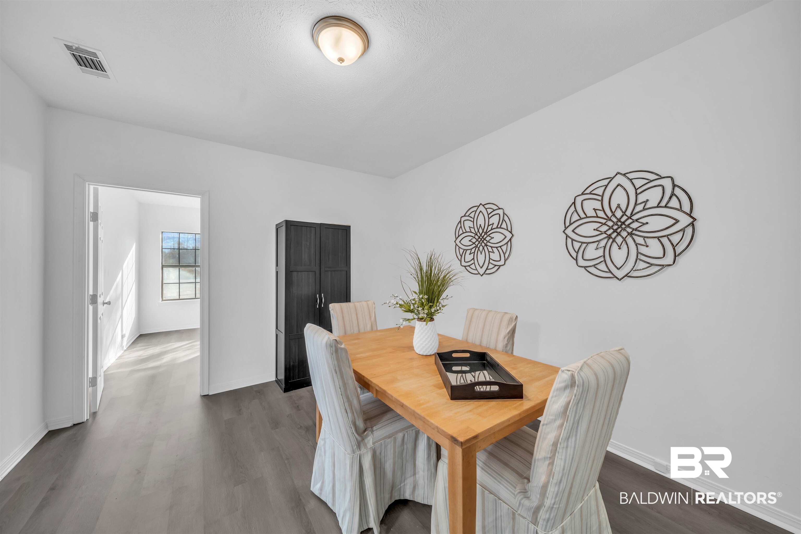 7 Verbena Circle Foley, AL 36535 - Photo 14 of 21 Dining Area