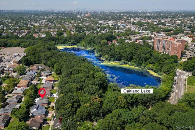 $1,460,000 | 222-60 Birmington Parkway | Bayside