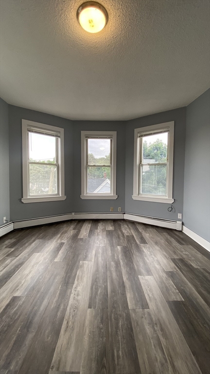 409 Chestnut Street, Unit 3 Lynn, MA 01902 - Photo 4 of 11