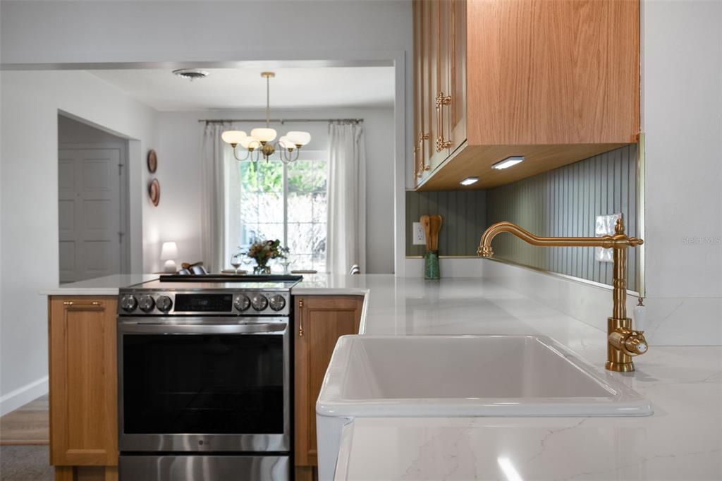 513 Cornwall Road Winter Park, FL 32792 - Photo 14 of 53