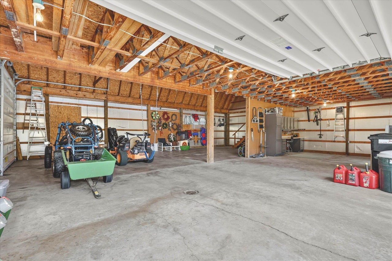 9425 Ravine Ridge Drive Southeast Caledonia, MI 49316 - Photo 70 of 91 Gallery Image 70