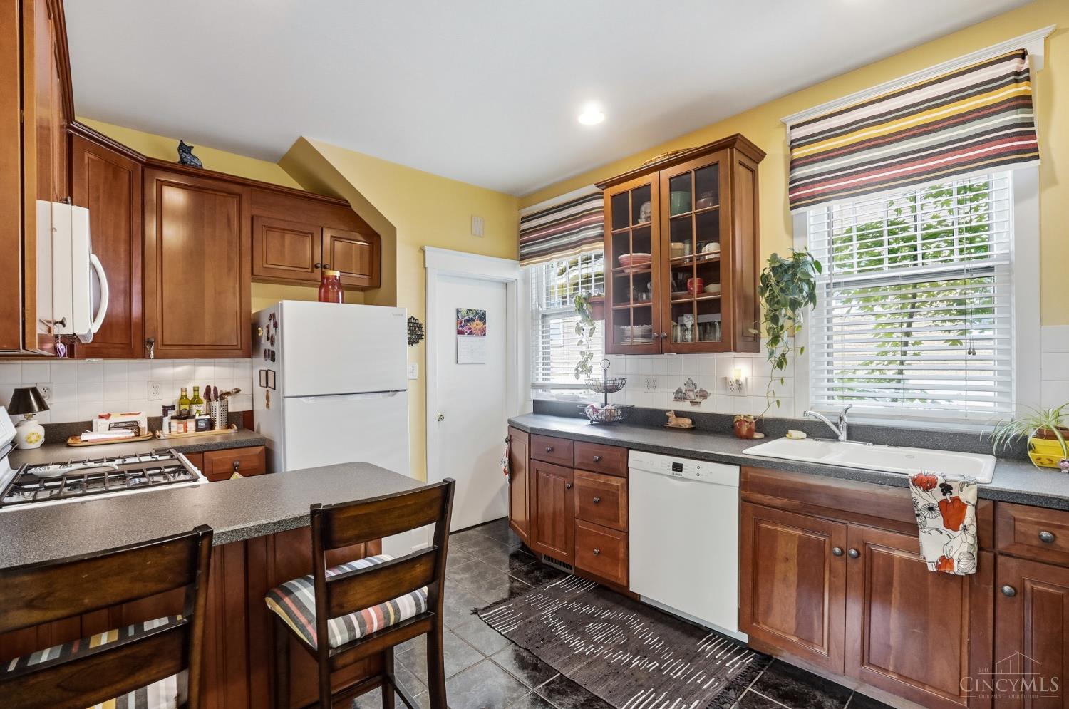 1336 Hill Crest Road Cincinnati, OH 45224 - Photo 15 of 42 Gallery Image 15