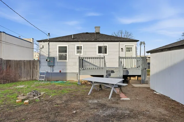 $325,000 | 18 East Hoffman Avenue, Spokane, WA 99207