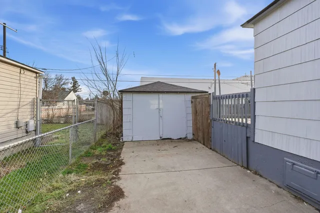 $325,000 | 18 East Hoffman Avenue, Spokane, WA 99207