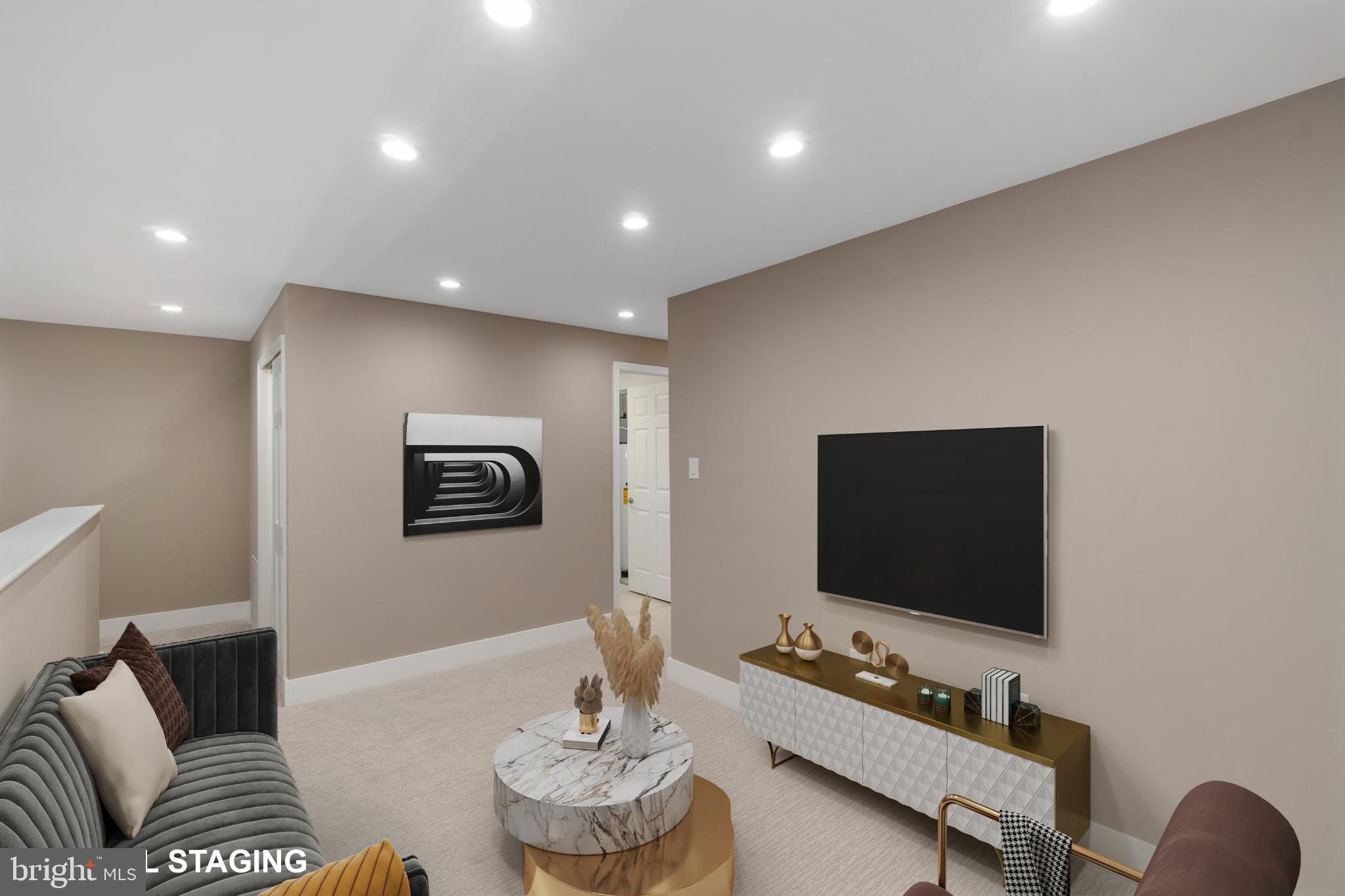 1040 Deer Ridge Drive, Unit 516 Baltimore, MD 21210 - Photo 13 of 33 Loft