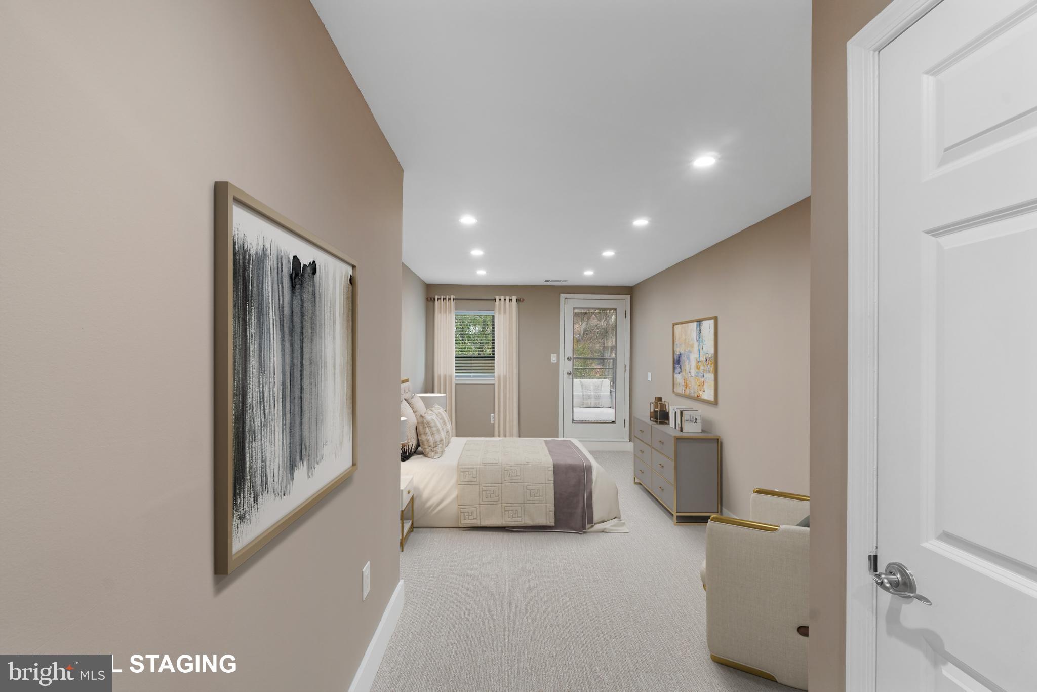 1040 Deer Ridge Drive, Unit 516 Baltimore, MD 21210 - Photo 17 of 33 Bedroom with Balcony Access