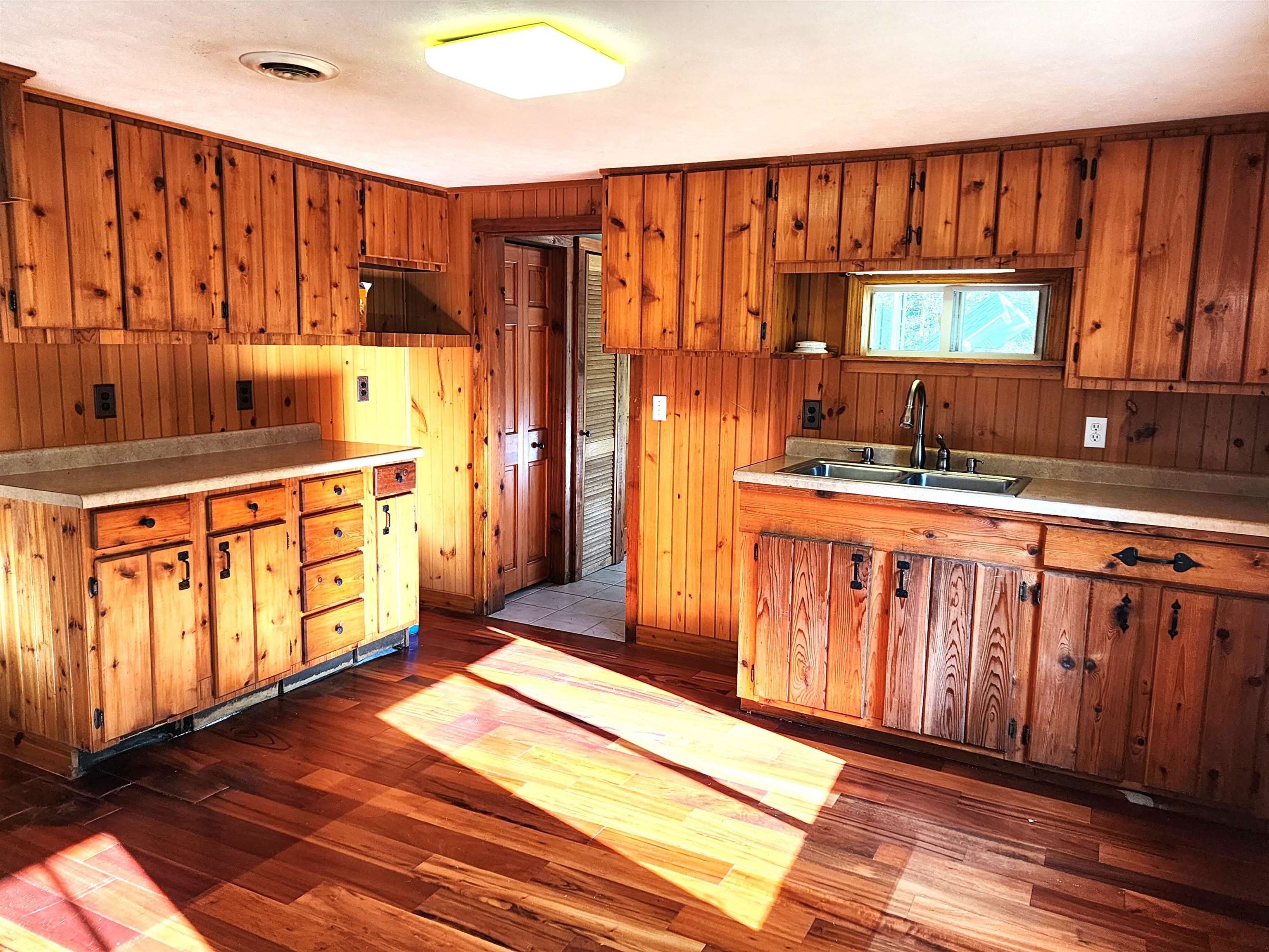 3216 Garfield Road Traverse City, MI 49696 - Photo 8 of 17 Gallery Image 8