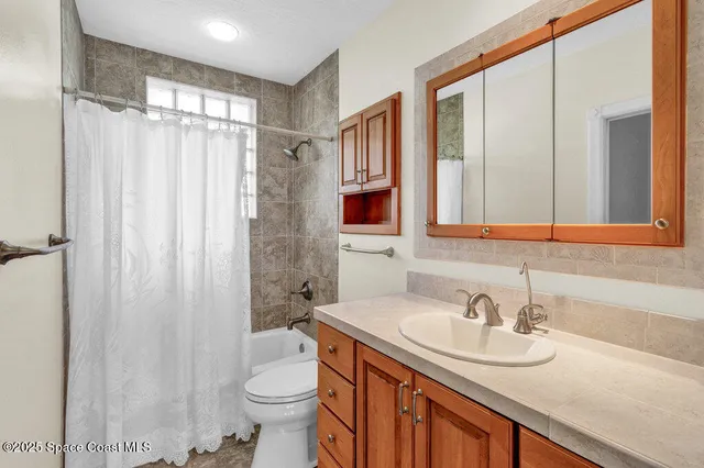 $4,200,000 | 8855 South Hwy A1A, Melbourne Beach, FL 32951