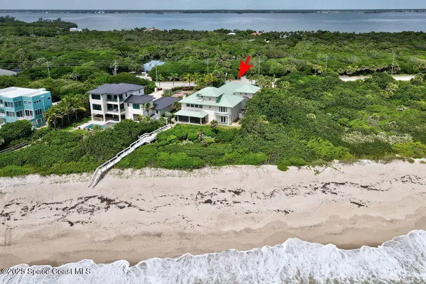 $3,800,000 | 8855 South Hwy A1A, Melbourne Beach, FL 32951