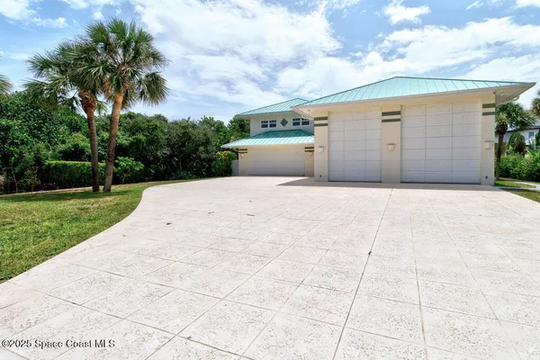 $3,800,000 | 8855 South Hwy A1A, Melbourne Beach, FL 32951