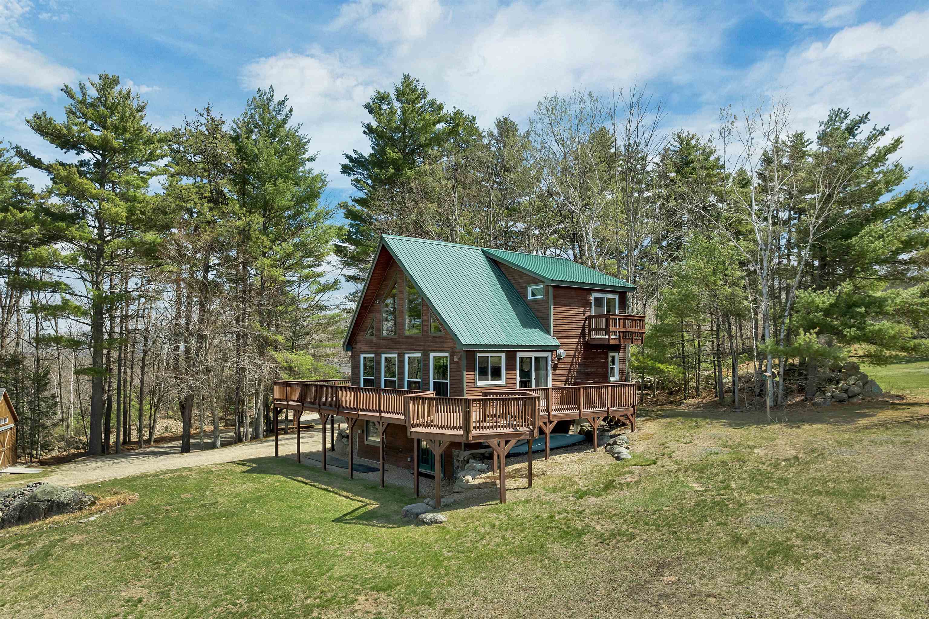 59 Effingham Road Ossipee, NH 03864 - Photo 2 of 35