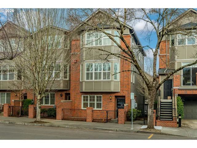 $925,000 | 2357 Northwest Quimby Street, Unit 24, Portland, OR 97210