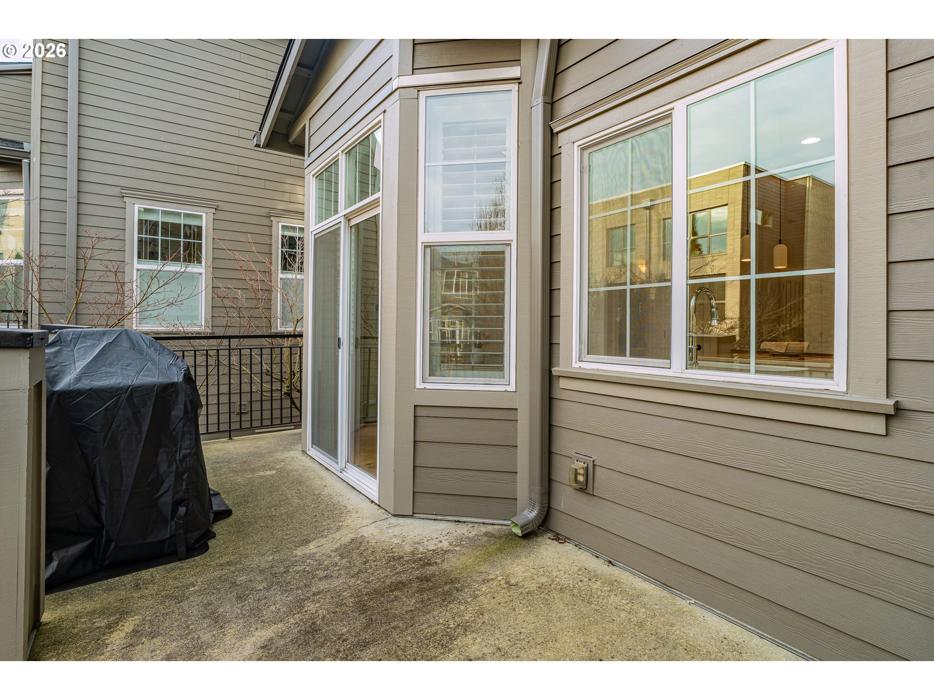 2357 Northwest Quimby Street, Unit 24 Portland, OR 97210 - Photo 34 of 45