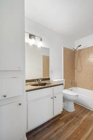 $970 | 2217 Mission Hill Drive, Unit C, Austin, TX 78741