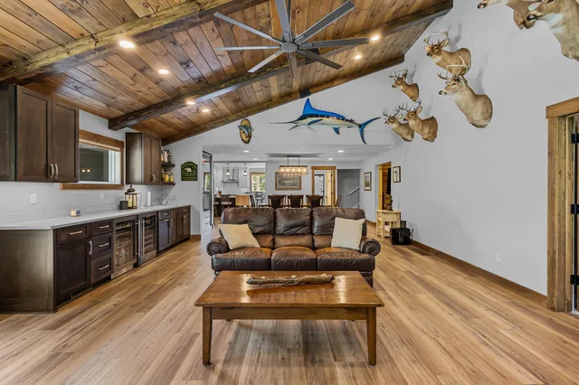 $2,749,000 | W6191 Lueck Lane, Princeton, WI 54968