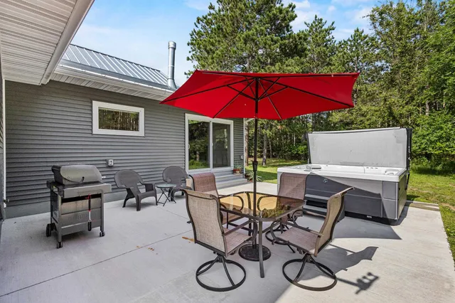 $2,749,000 | W6191 Lueck Lane, Princeton, WI 54968